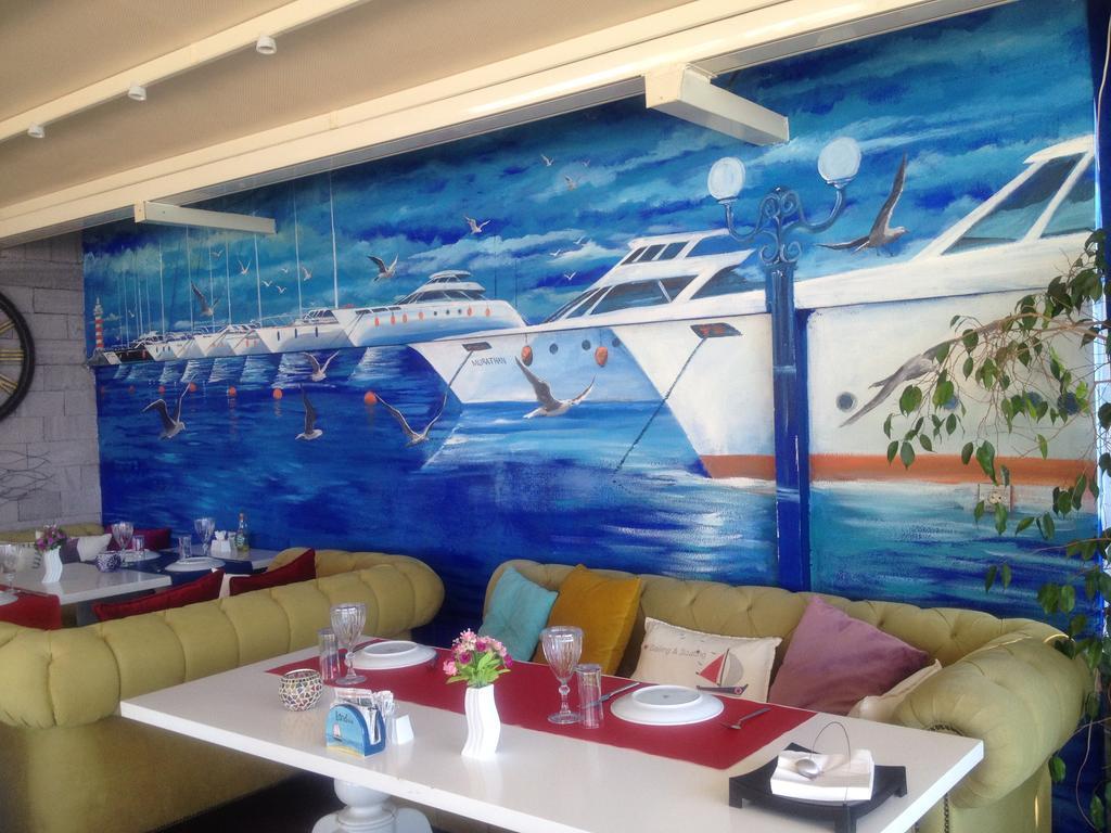 Alp Otel Restaurant Кючуккую Екстер'єр фото